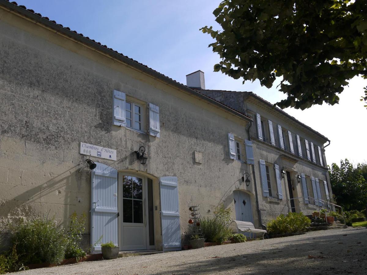 Chambres D'Hotes - Les Bujours Saint-Georges-des-Côteaux Exterior foto